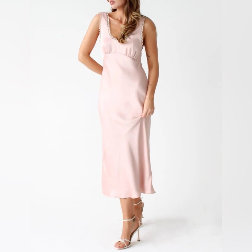 Rumored North Country Midi Dress - Picture 2 of 7